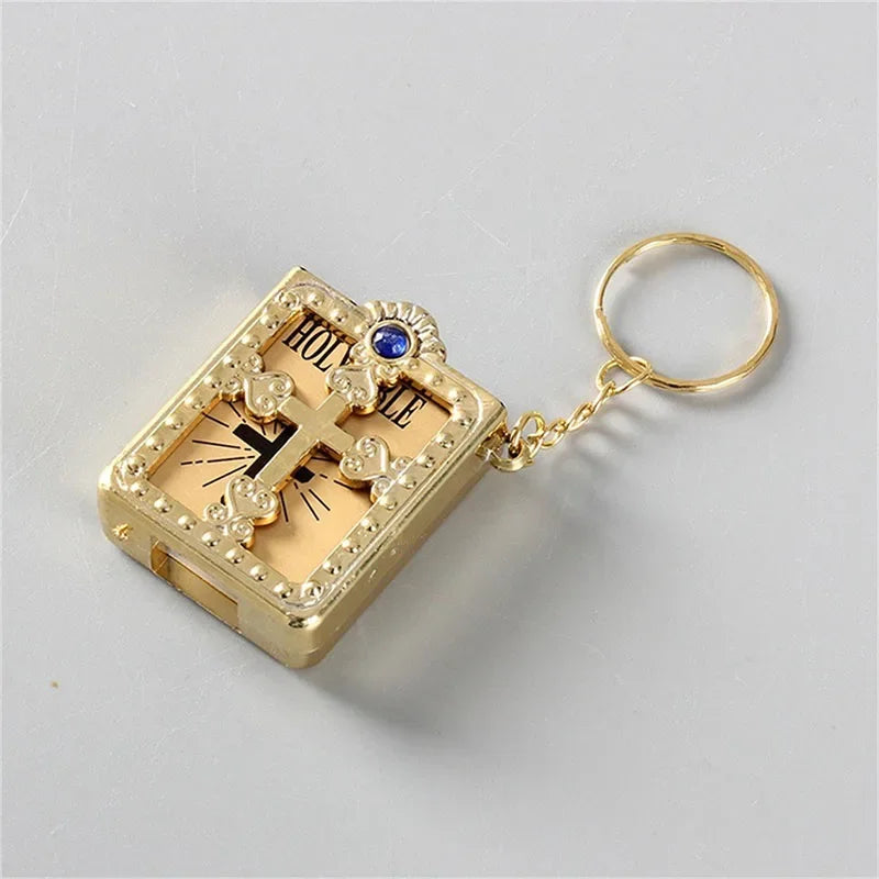 Creative Mini Holy Bible Keychain Pageable English Bible Book Key Ring Metal Jesus Cross Religious Pendant Church Souvenir Gifts