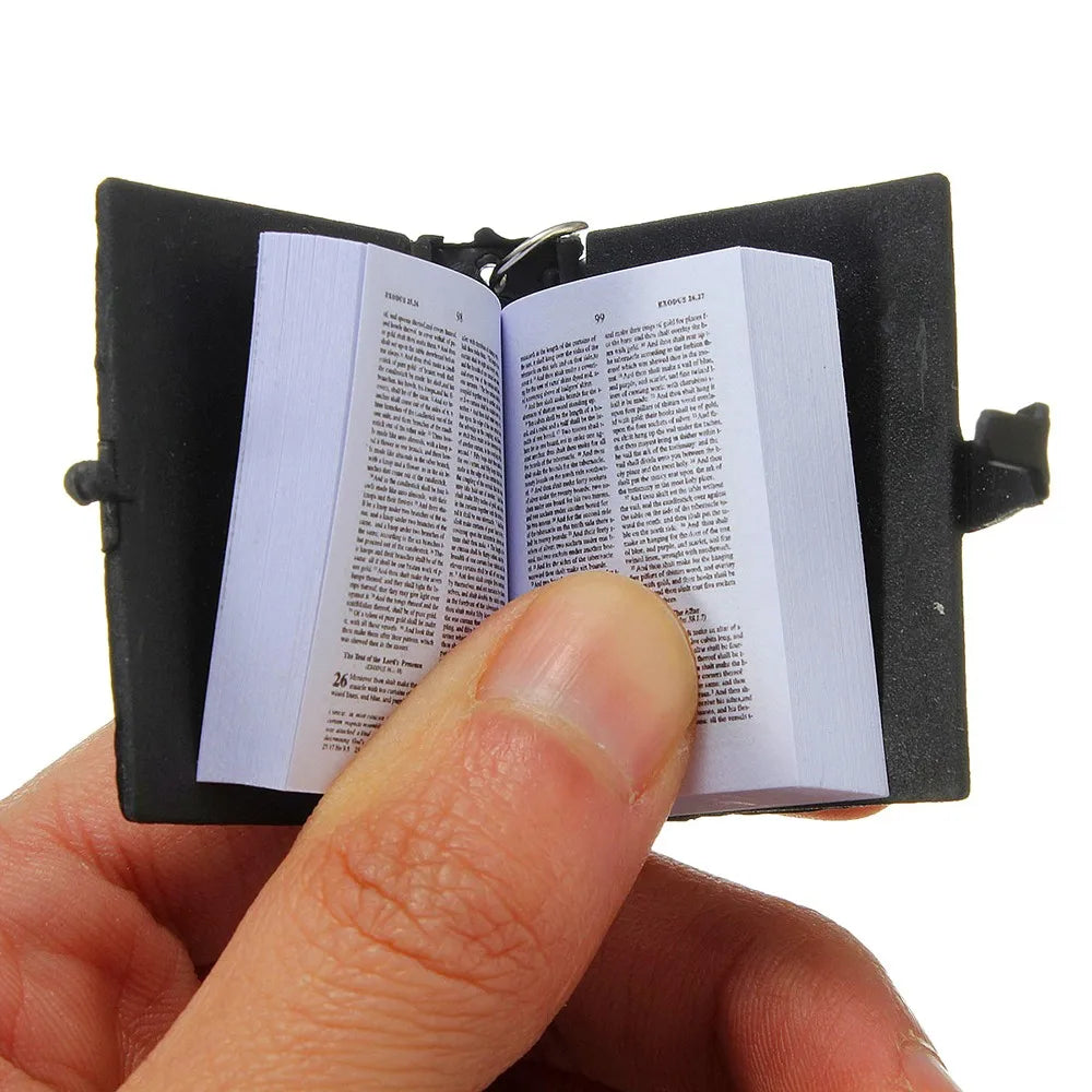 Metal Mini Bible Keychains English HOLY BIBLE Small Size Jesus Cross Keyrings For Sunday School Prize